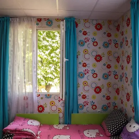Bungalow In Lovely And Familial Area For 2 Or 3 Persons Gæstehus